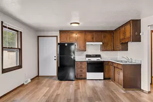 1635 Deckner Ave, Green Bay, WI 54313 - Photo 5