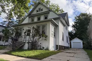 176 N Pearl St, Berlin, WI 54923 - Photo 1