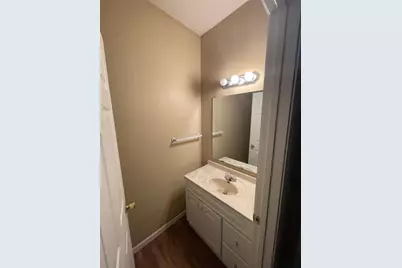 1211 E Walnut Street, Green Bay, WI 54301 - Photo 3