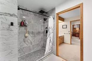 3350 Lakeview Dr, Suamico, WI 54173 - Photo 29
