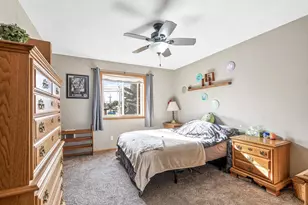 1737 Evans St, Oshkosh, WI 54901 - Photo 11