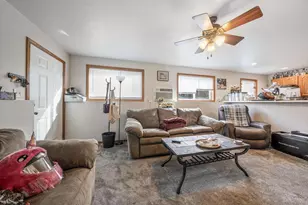 1737 Evans St, Oshkosh, WI 54901 - Photo 15