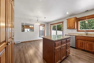 446 Cornelius Dr, Green Bay, WI 54311 - Photo 13