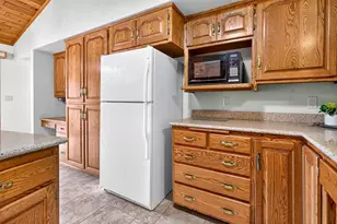 W6561 Cedar Ln, Greenville, WI 54913 - Photo 15