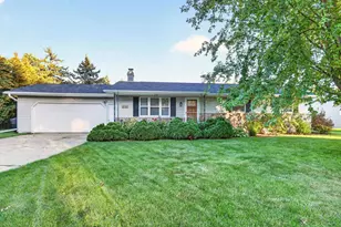 2516 N Summit St, Appleton, WI 54914 - Photo 23