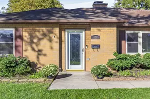 421 S Lake St, Neenah, WI 54956 - Photo 3