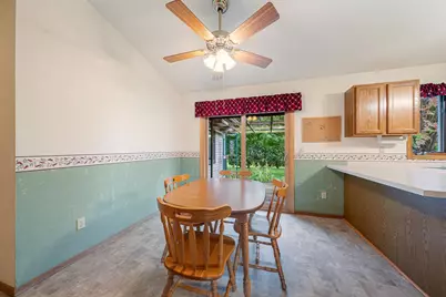 3115 W 9th Avenue, Oshkosh, WI 54904 - Photo 9