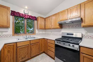 3115 W 9th Ave, Oshkosh, WI 54904 - Photo 11