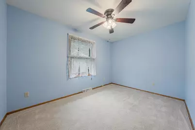 3115 W 9th Avenue, Oshkosh, WI 54904 - Photo 17