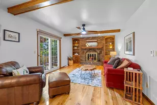 425 E Fox Run Cir, Green Bay, WI 54311 - Photo 17