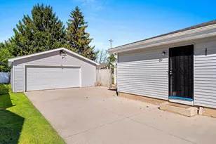 814 Bader St, Green Bay, WI 54302 - Photo 5