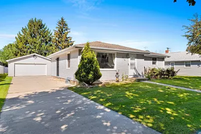 814 Bader Street, Green Bay, WI 54302 - Photo 3