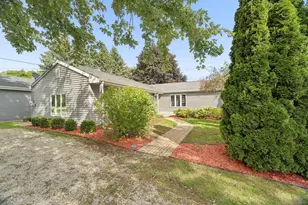 N7869 Lakeshore Dr, Fond du Lac, WI 54937 - Photo 1