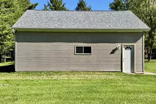 3015 Cedar Ln, Abrams, WI 54101 - Photo 15