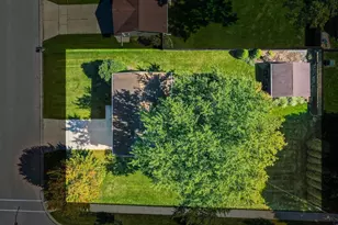 2308 Jubilee Dr, Green Bay, WI 54311 - Photo 35