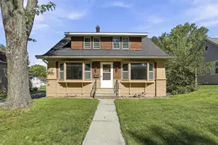2318 Wisconsin Ave, New Holstein, WI 53061 - Photo 1