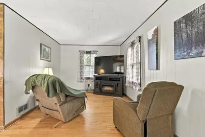 2318 Wisconsin Avenue, New Holstein, WI 53061 - Photo 5