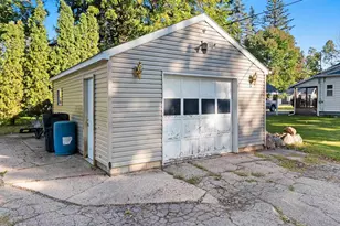 420 W Millard St, New London, WI 54961 - Photo 47