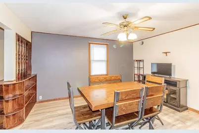 63 W 14th Street, Clintonville, WI 54929 - Photo 7