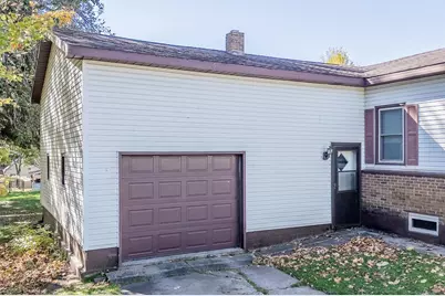 63 W 14th Street, Clintonville, WI 54929 - Photo 29