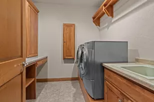448 Harvest Rd, Green Bay, WI 54302 - Photo 29