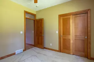 140 Thackery Dr, Oshkosh, WI 54904 - Photo 23