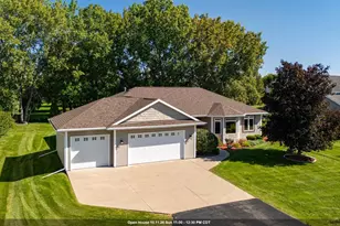 140 Thackery Dr, Oshkosh, WI 54904 - Photo 1