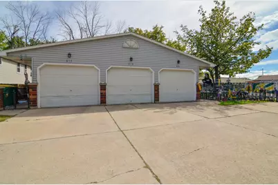 617 Victoria Court, Green Bay, WI 54311 - Photo 1