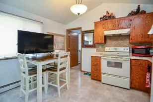 617 Victoria Ct, Green Bay, WI 54311 - Photo 5