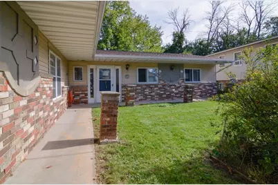 607 Victoria Court, Green Bay, WI 54311 - Photo 11