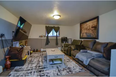 613 Victoria Court, Green Bay, WI 54311 - Photo 7