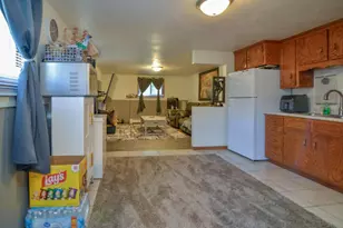 613 Victoria Ct, Green Bay, WI 54311 - Photo 5