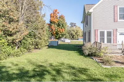 215 E Spring Street, New London, WI 54961 - Photo 39