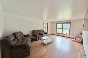 1607 Alfred Dr, Luxemburg, WI 54217 - Photo 13