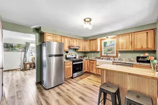 650 Memory Ave, Green Bay, WI 54301 - Photo 9