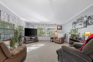 W5021 Pioneer Dr, Shawano, WI 54166 - Photo 5