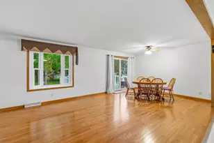 462 Rockrose Dr, Fond du Lac, WI 54935 - Photo 3