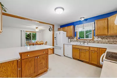 462 Rockrose Drive, Fond du Lac, WI 54935 - Photo 7