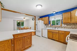 462 Rockrose Dr, Fond du Lac, WI 54935 - Photo 7