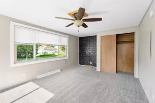 937 Gail Ave, Neenah, WI 54956 - Photo 9