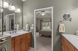 3889 N Crosscreek Cir, Appleton, WI 54913 - Photo 23