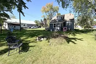 420 Green Bay Ave, Oconto Falls, WI 54154 - Photo 13