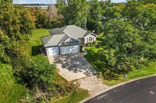 2282 Willow Way Dr, Oshkosh, WI 54904 - Photo 71
