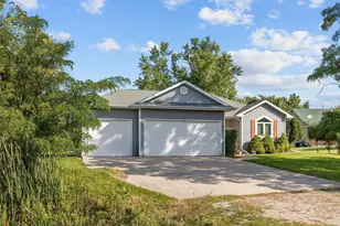 2282 Willow Way Dr, Oshkosh, WI 54904 - Photo 51
