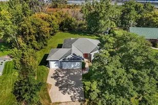 2282 Willow Way Dr, Oshkosh, WI 54904 - Photo 77