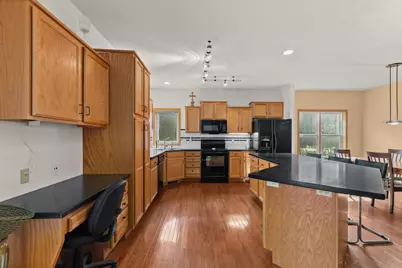 2282 Willow Way Drive, Oshkosh, WI 54904 - Photo 11