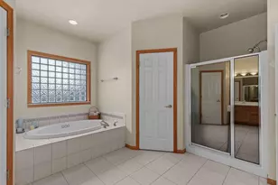 2282 Willow Way Dr, Oshkosh, WI 54904 - Photo 29