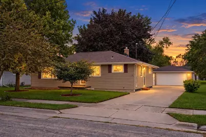 736 John Street, Menasha, WI 54952 - Photo 1