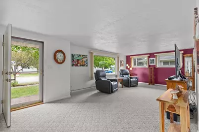 736 John Street, Menasha, WI 54952 - Photo 5