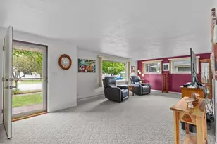 736 John St, Menasha, WI 54952 - Photo 5